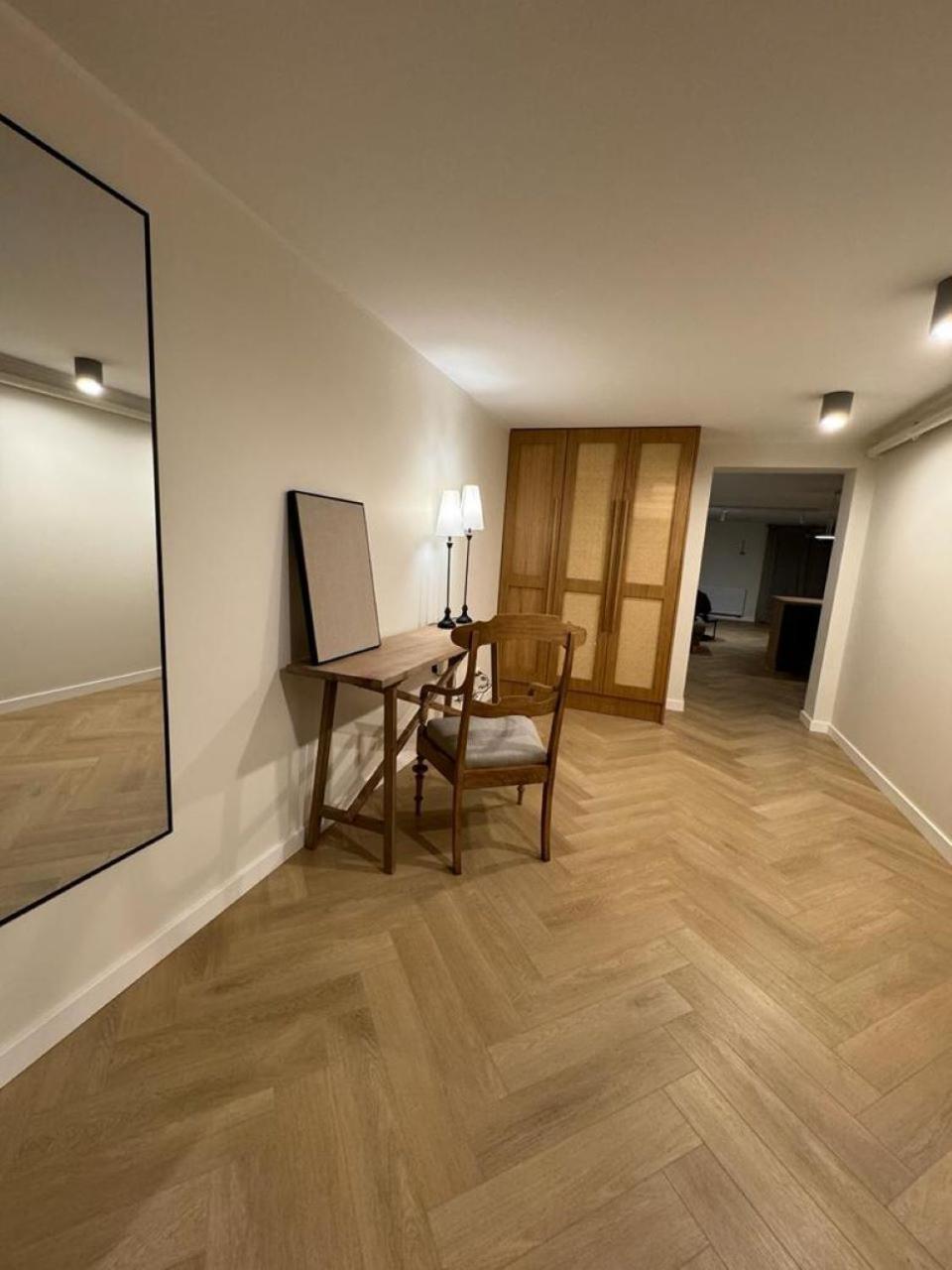 Chodzież Apartament Ovoc 1.0 מראה חיצוני תמונה