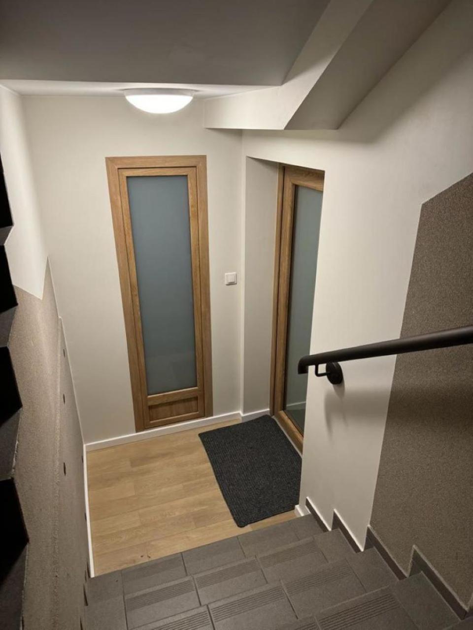 Chodzież Apartament Ovoc 1.0 מראה חיצוני תמונה