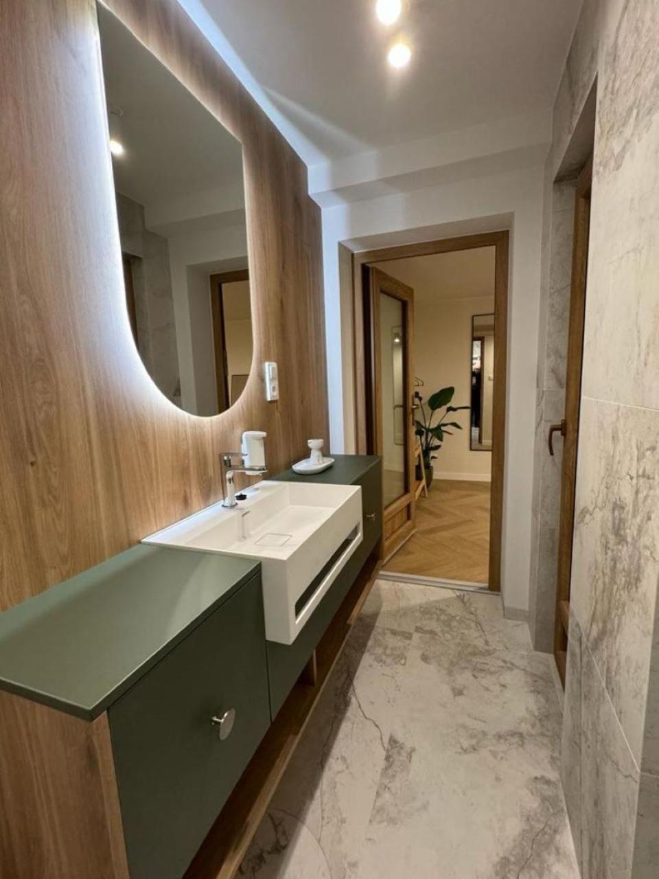 Chodzież Apartament Ovoc 1.0 מראה חיצוני תמונה